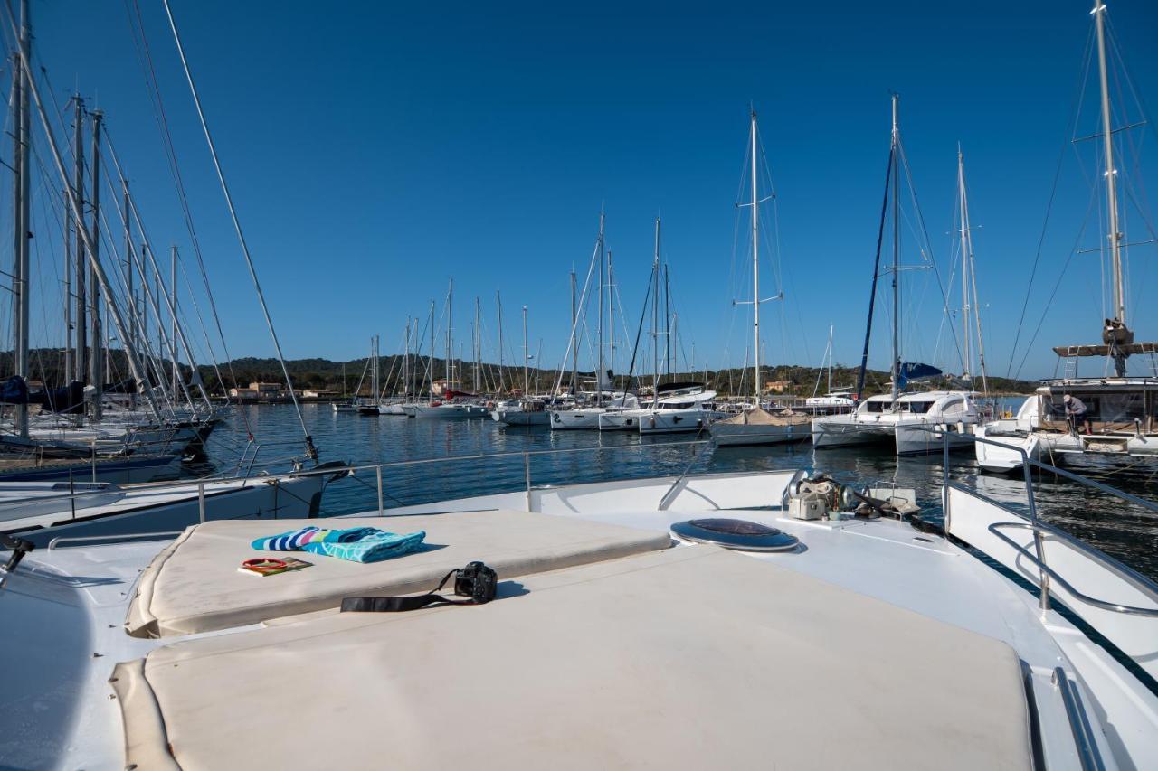 Hebergements Bateaux A Quai Porquerolles Exteriér fotografie